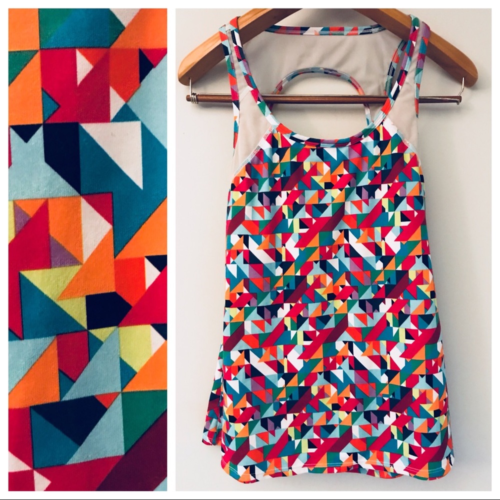 Fabletics cross-back athletic tank in geo multi XS